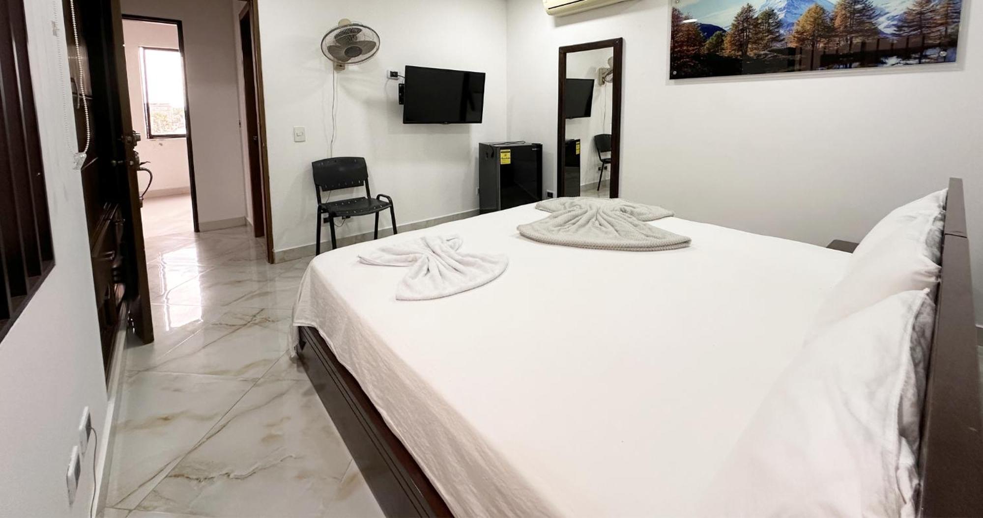 Hotel Big New York Carepa Room photo