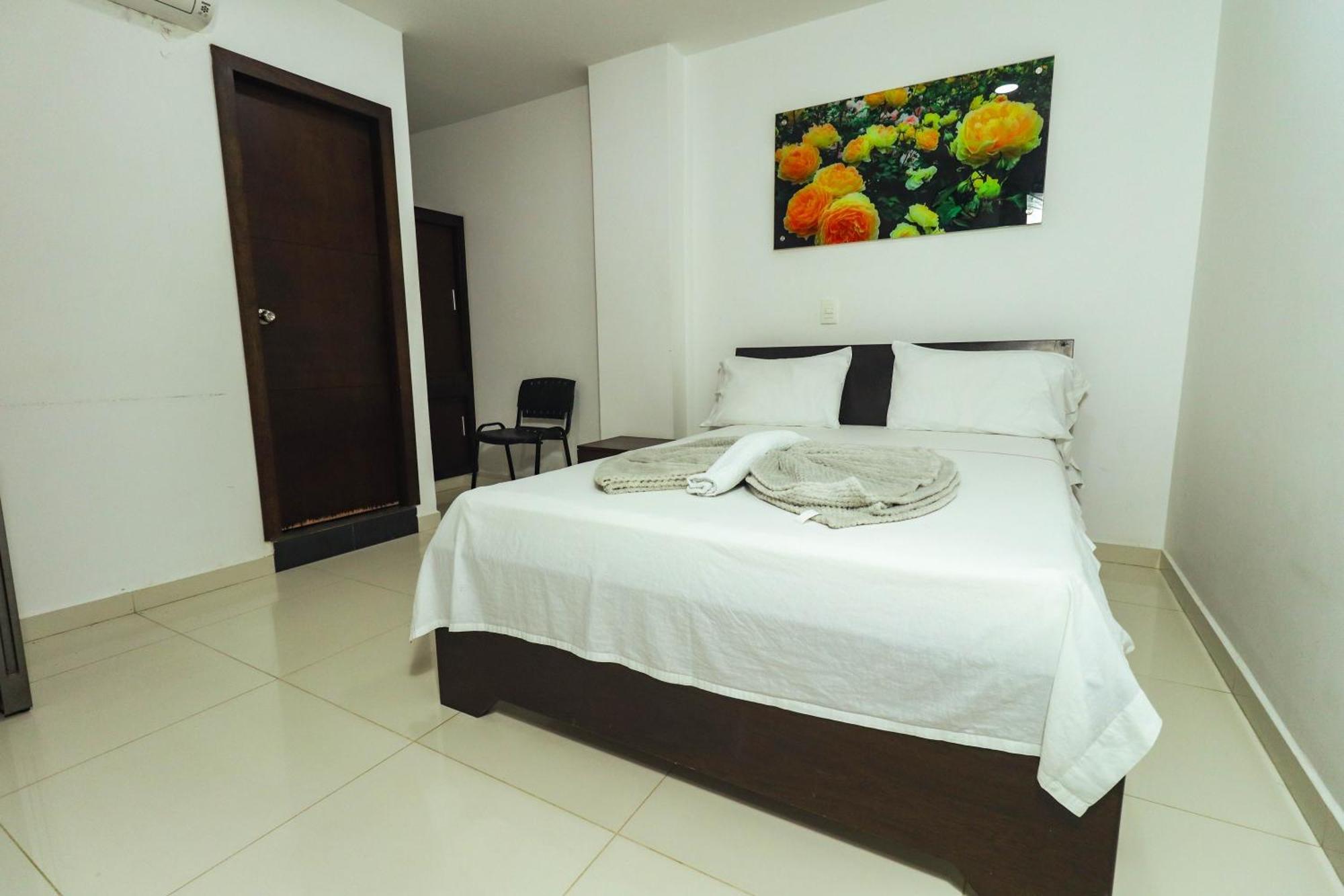 Hotel Big New York Carepa Room photo
